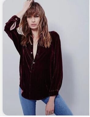 CP Shades Quarter Button Front Collared Velvet Long Sleeve Top
